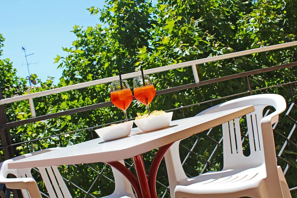 Hotel Silvia มิซาโน อาดรีอาติโก ภายนอก รูปภาพ